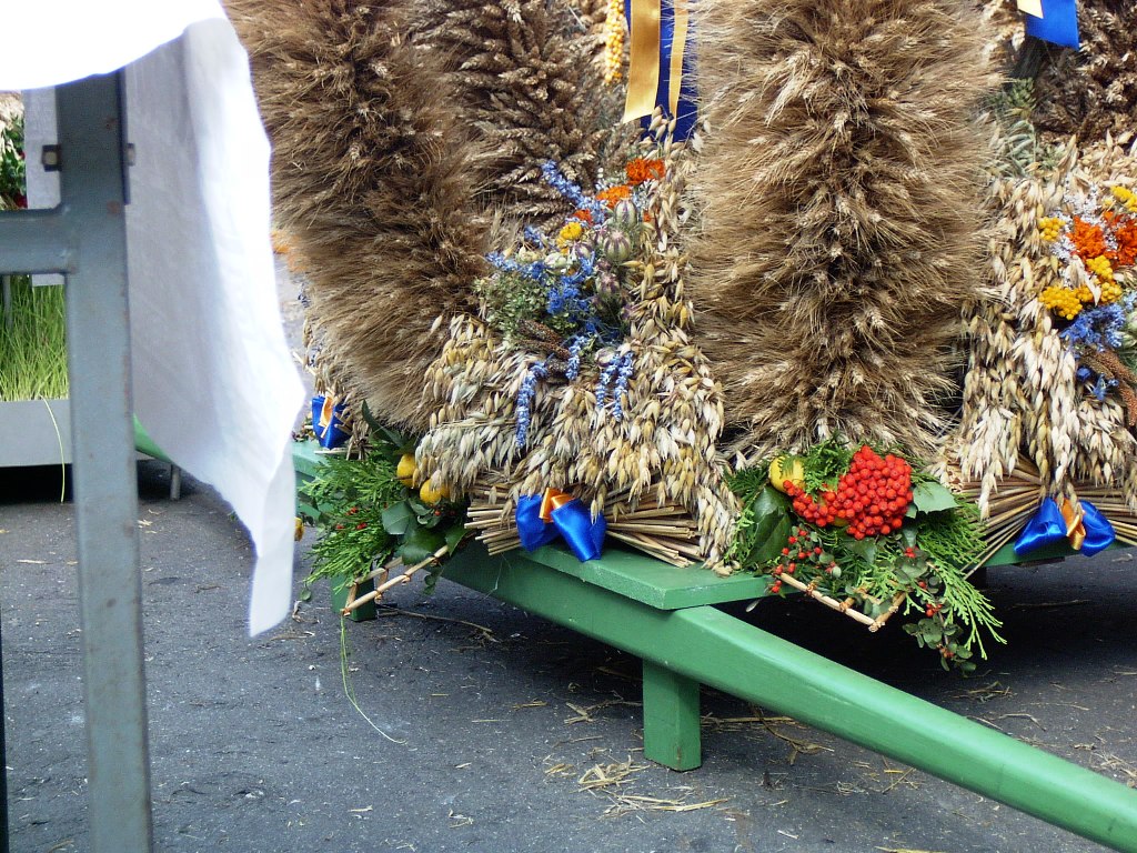 Dożynki Powiatowe 2003 — Korony — zdjęcie 6